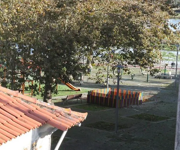 アパート Cozy House